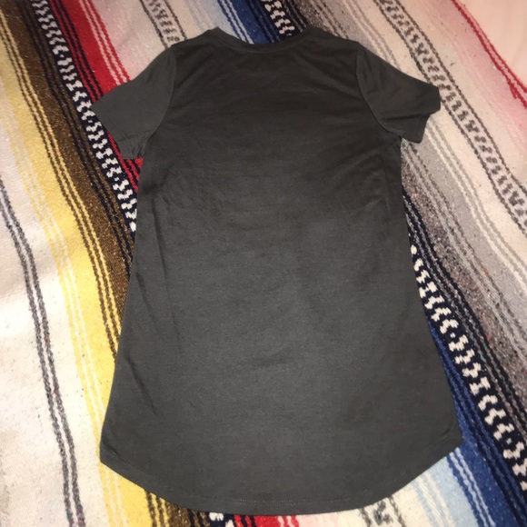 LOL Vintage—Elephant tee - Picture 4 of 5